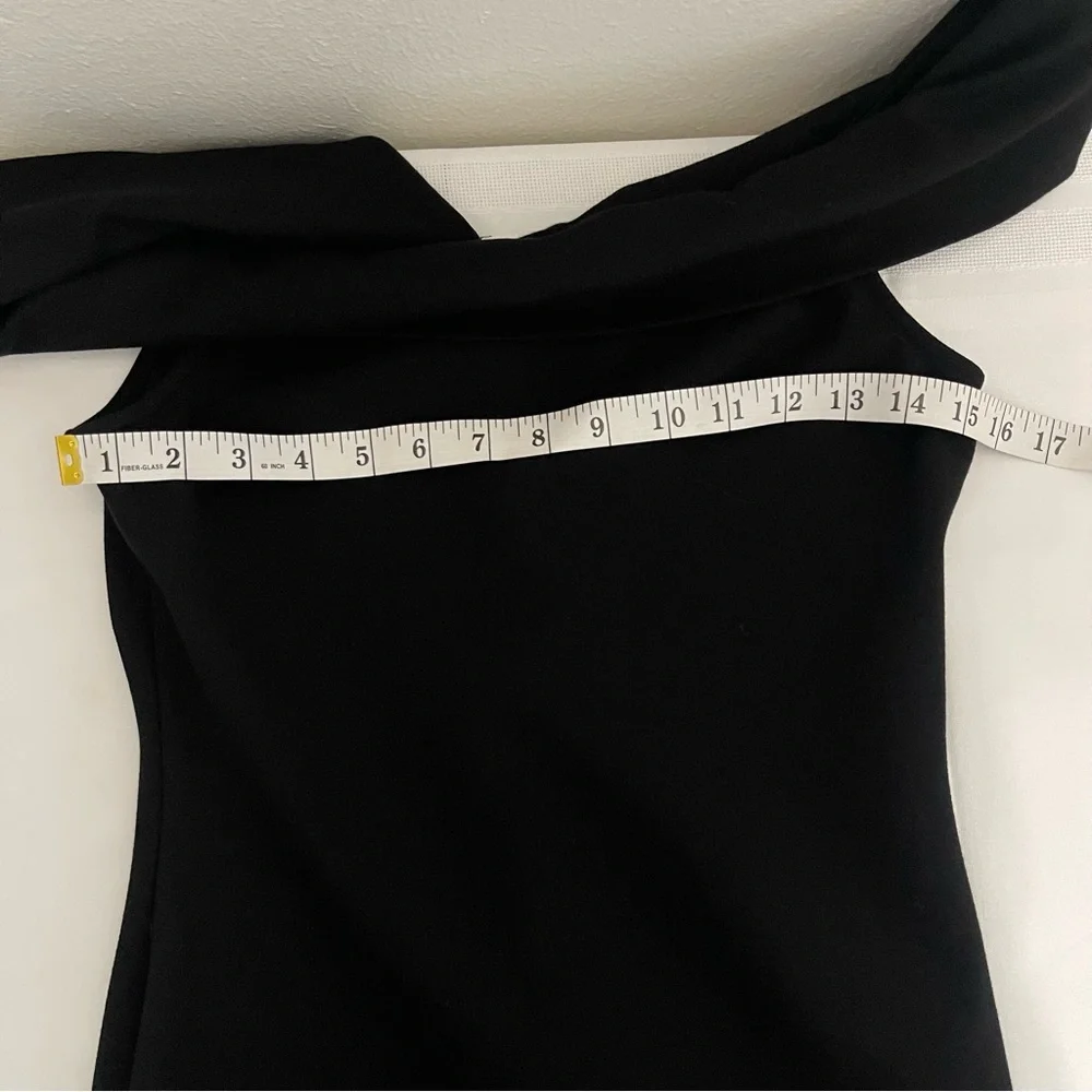 GB Women’s Elegant Black Off-Shoulder Dress Size M - Picture 6 of 9